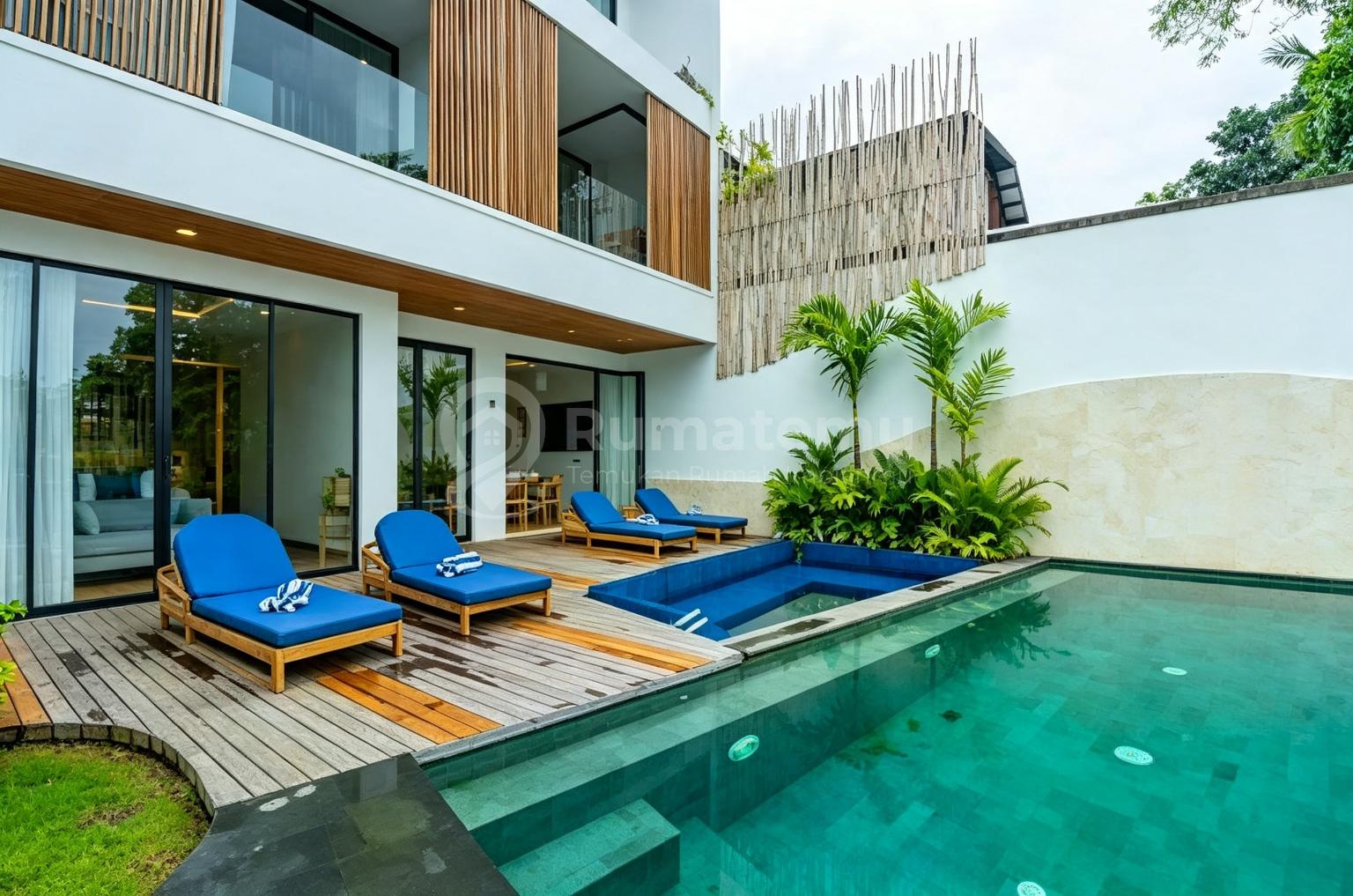 Beautyfull 4 B R Villa In Pererenan Bali For Rent