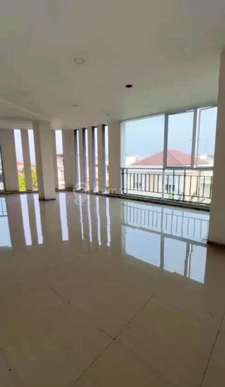 Dijual Rukan Gandeng di Elang Laut Jl.Pantai Indah Selatan, Kamal Muara, Penjaringan, Jakarta Utara
