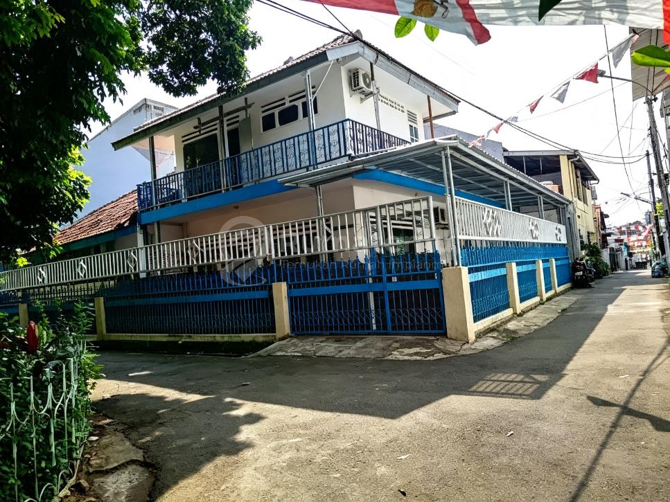 Dijual Rumah Kos-kosan Tebet,strategis Hapat Taman