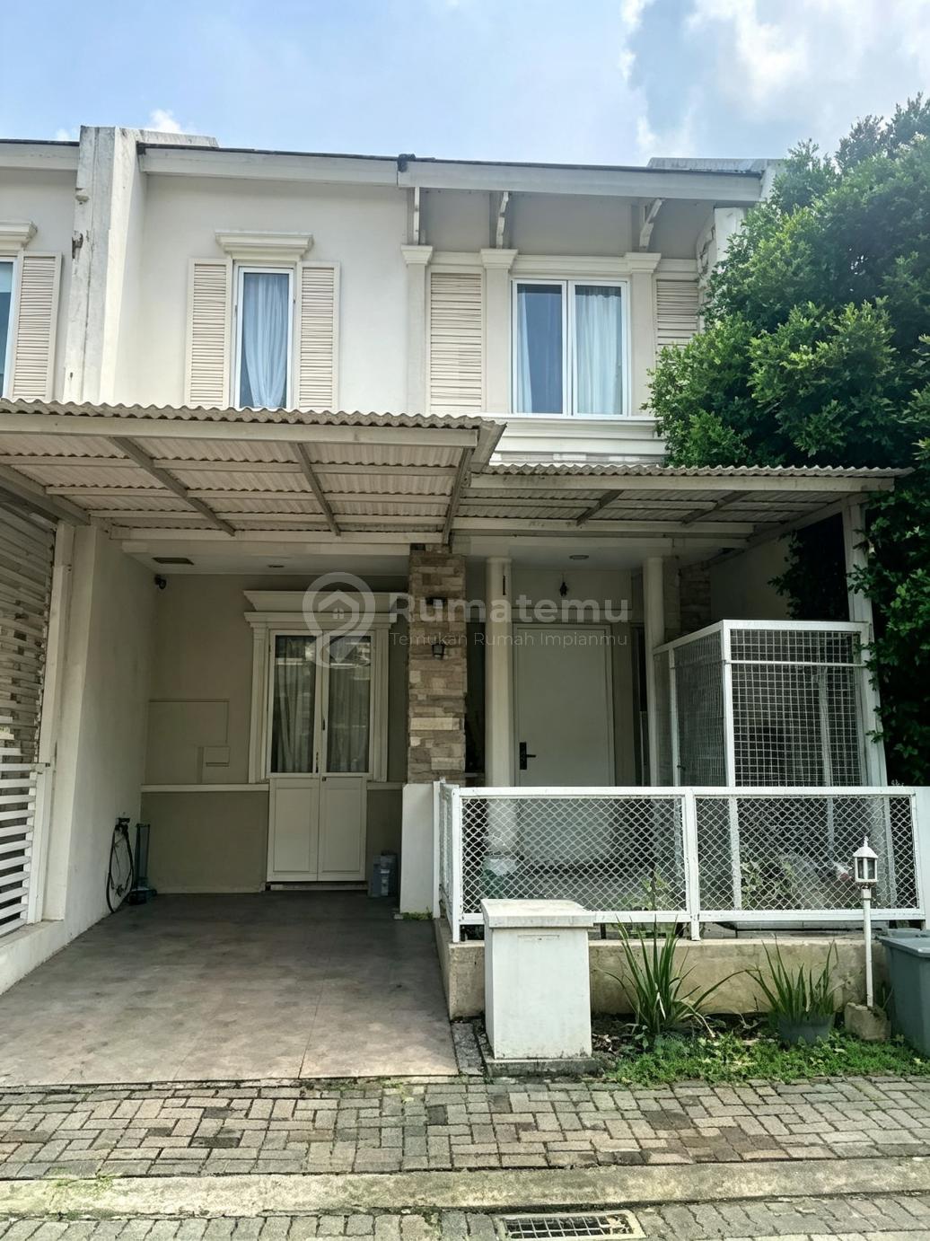 Dijual Rumah Siap Huni 2 Lantai Vanya Park BSD