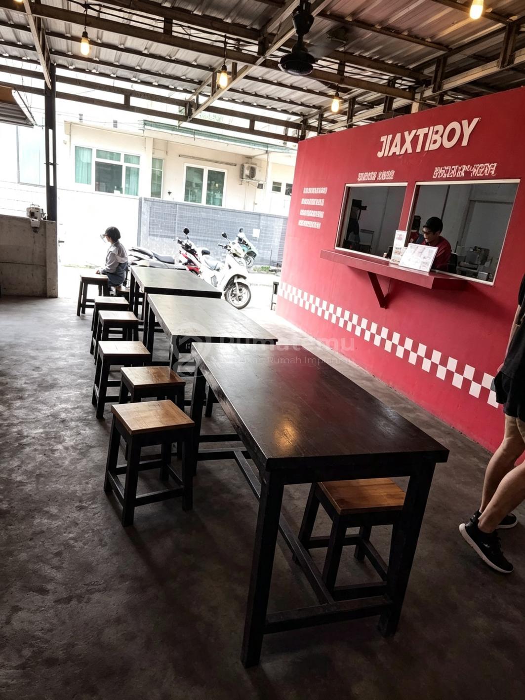 Jual rumah cocok untuk dijadikan foodcourt di Kelapa Gading, Jakarta Utara