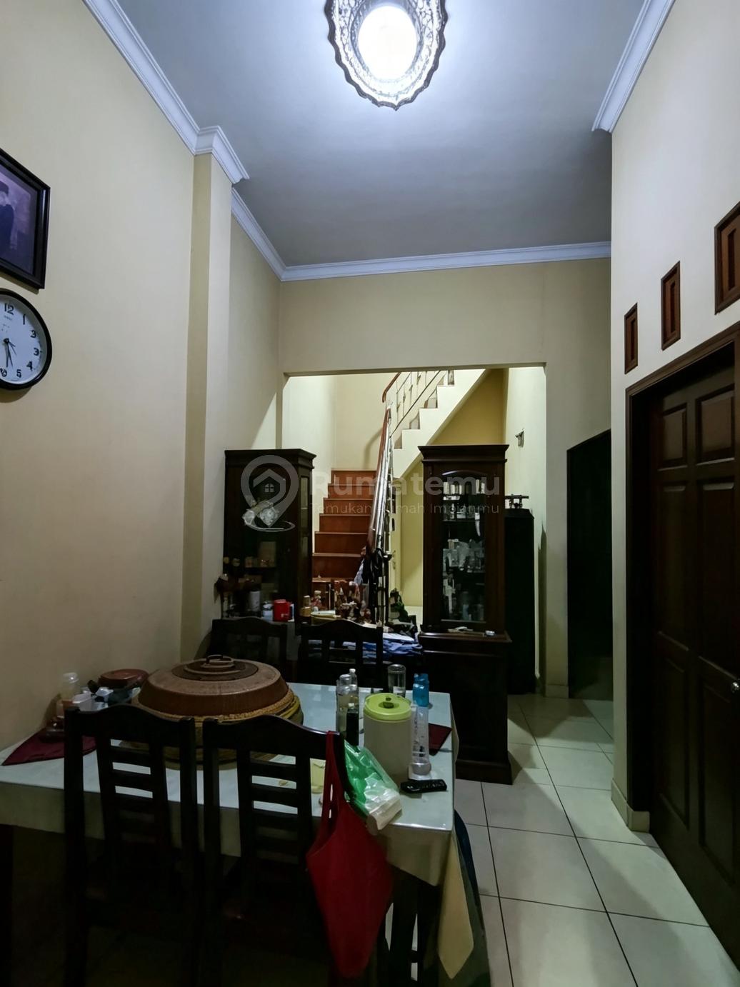 Rumah Poris Indah Blok G 2 lantai Under 1 M