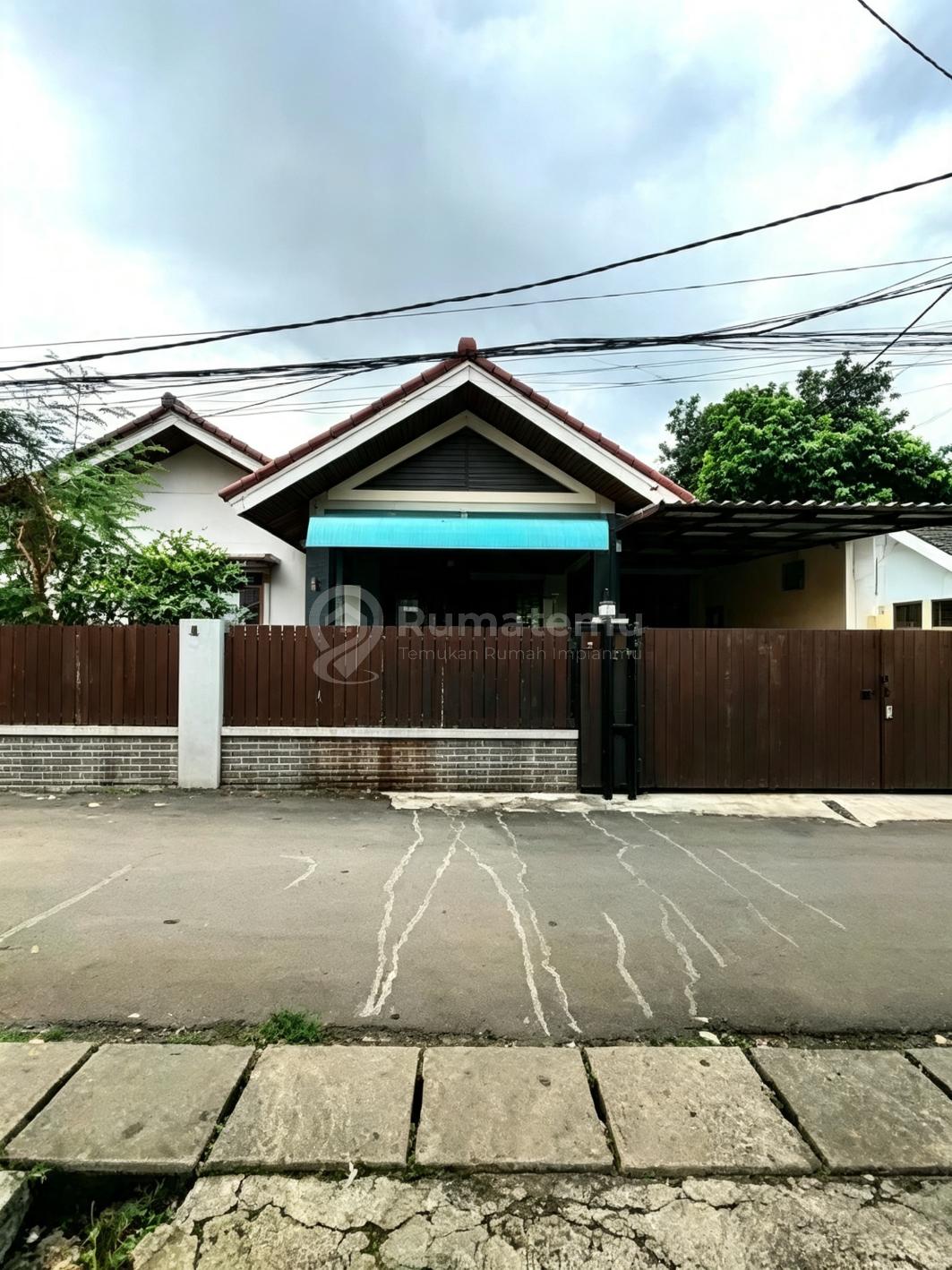 Rumah Bagus Tanah Luas Lokasi Strategis Di Cipayung Jakarta Timur
