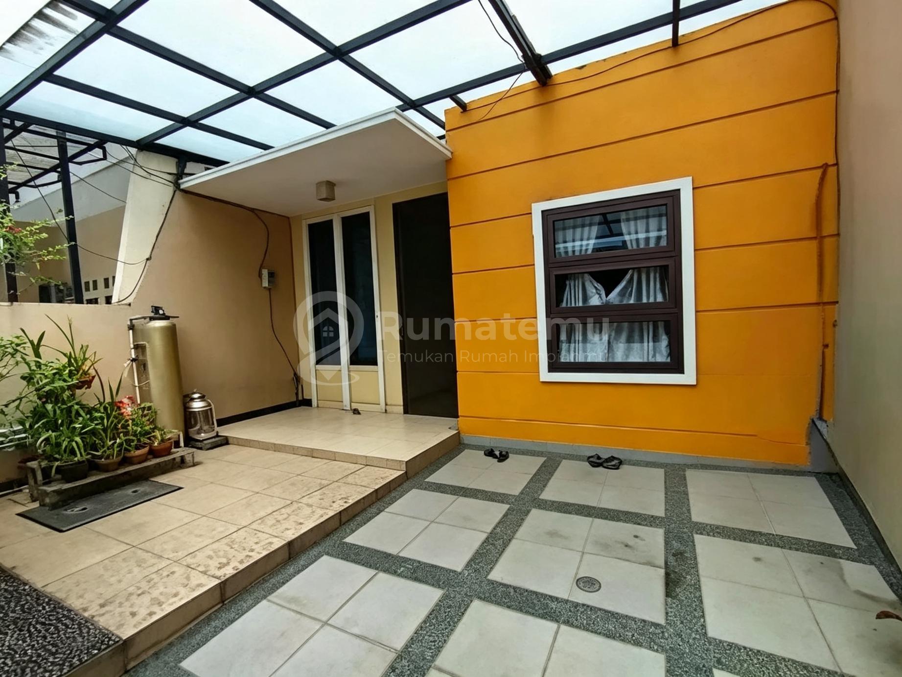 Rumah Minimalis Janur Kuning Residence Kelapa Gading Jalan2 Mobil