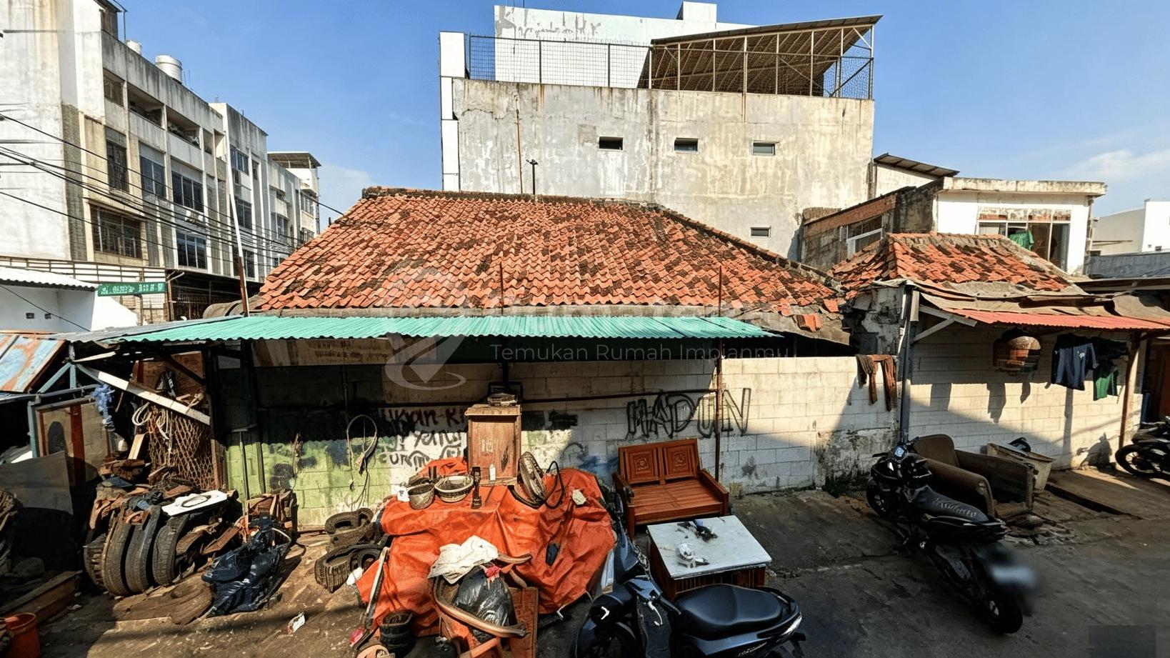 Dijual tanah Cocok untuk spare part motor, bengkel motor, mini market, rumah kos di Taman Sari, Maphar, Jakarta Barat