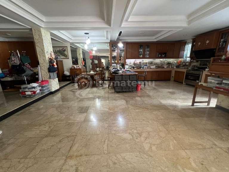 DIJUAL RUMAH PLUIT TIMUR RESIDENCE HOEK – JAKARTA UTARA