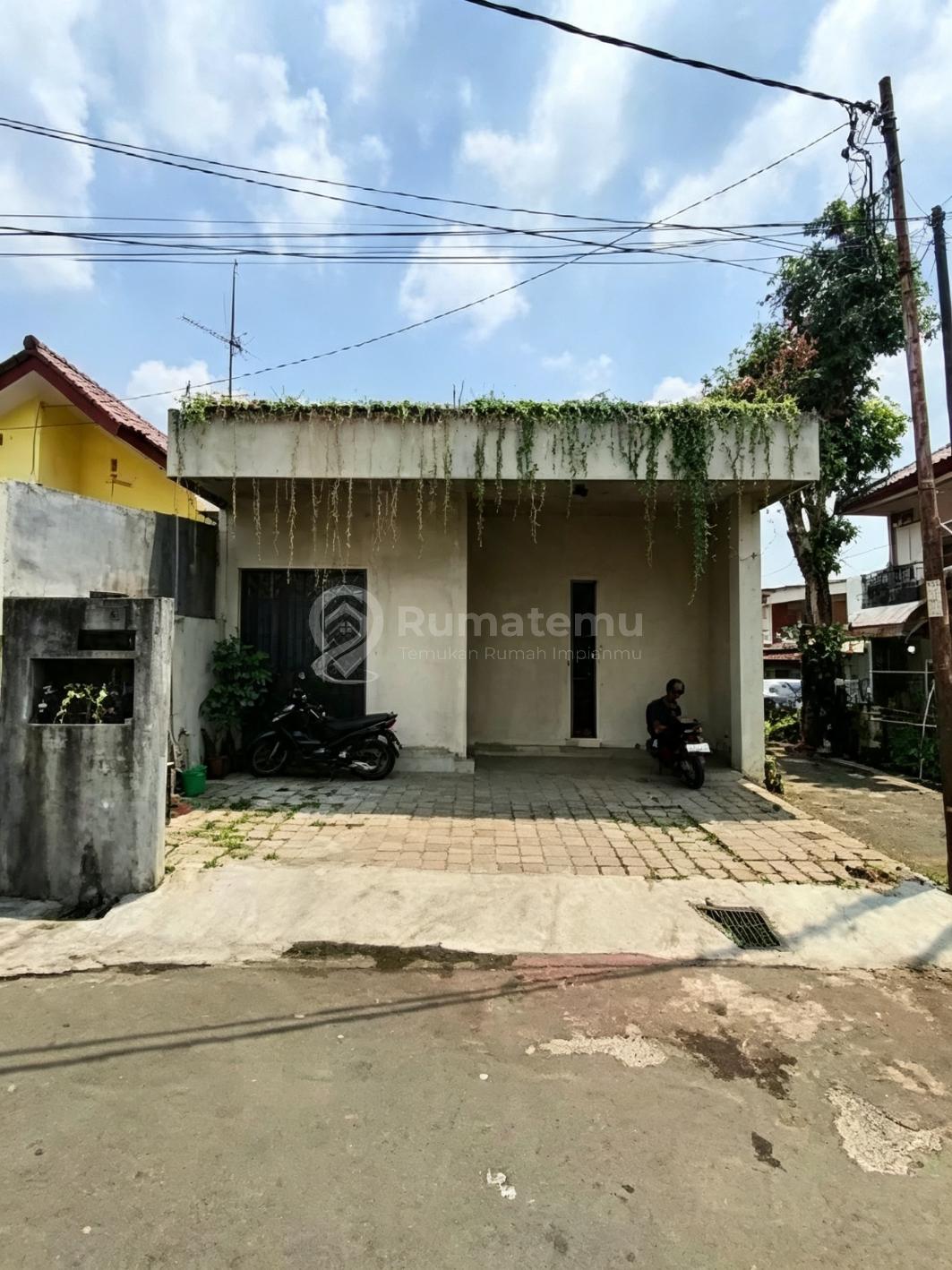 Rumah Industrial Bagus Siap Huni di Caman Raya Jatibening Bekasi
