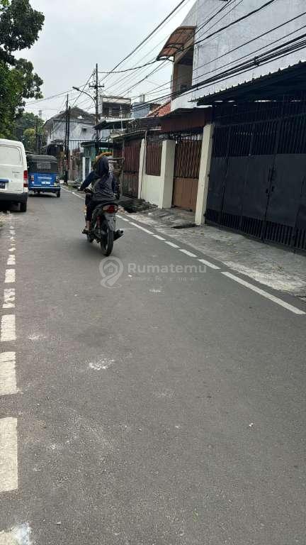 Jual cepat 1 rumah di Senen, Kramat, Jakarta Pusat