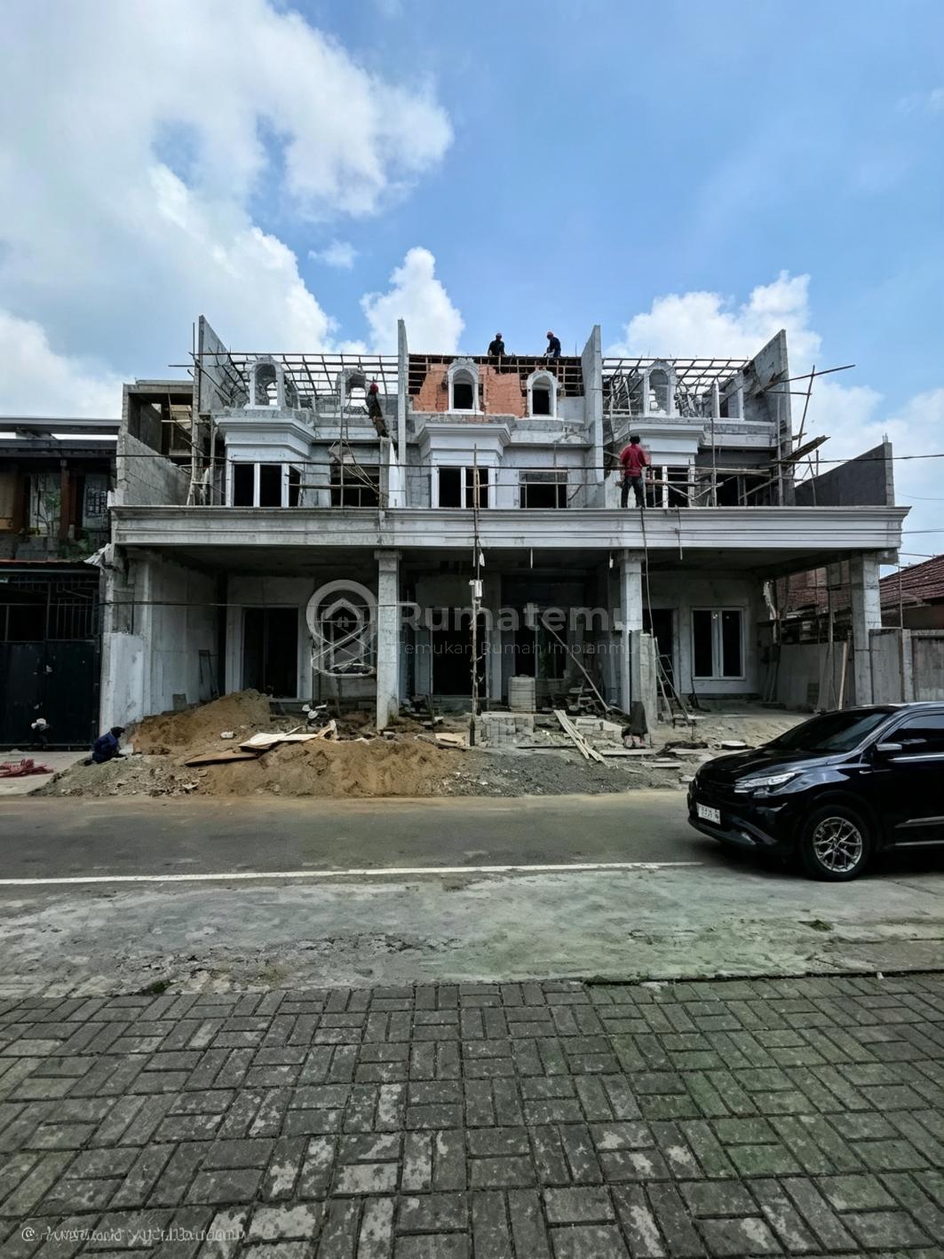 Rumah Baru Lokasi Strategis di Cempaka Putih