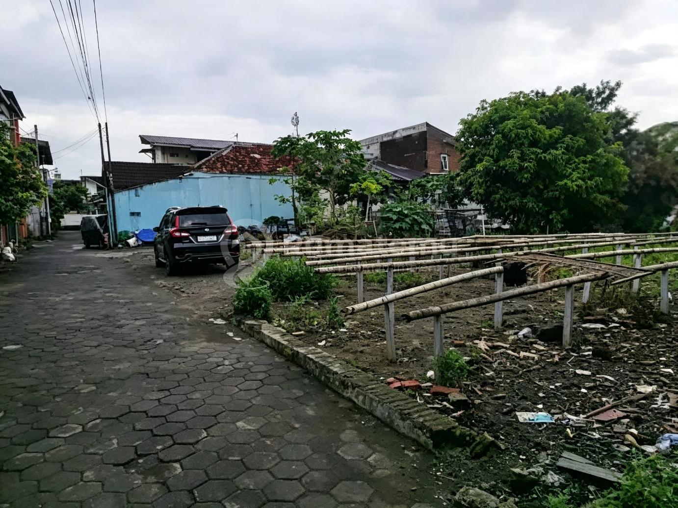 Tanah Luas Dijual di Condong Catur, Ngaglik, Sleman, Cocok untuk Kost / Guese House