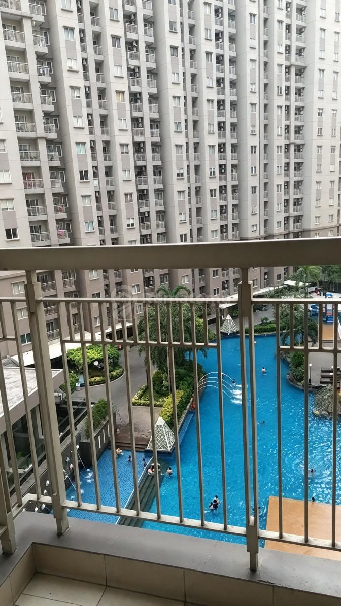 Turun Harga -Tower Lavender, Royal Mediterania Garden, Central Park, Tanjung Duren, Grogol, Jakarta Barat..Dijual Apartemen Lantai 7, Hadap Timur Laut, View Kolam Renang, 2 Bathroom, Full Furnish, Shmrss.-V00926n