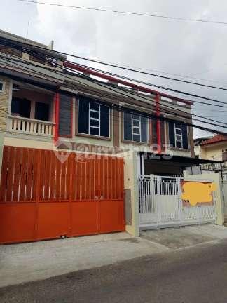 Disewakan Ruko Cocok untuk Kantor di Jl H Salim Radio Dalam Jakarta Selatan