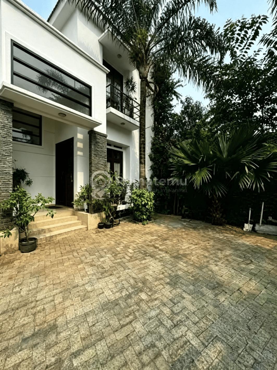 Rumah Seberang Citos Cilandak Jaksel Ada Kolam Renang Jalan Lebar