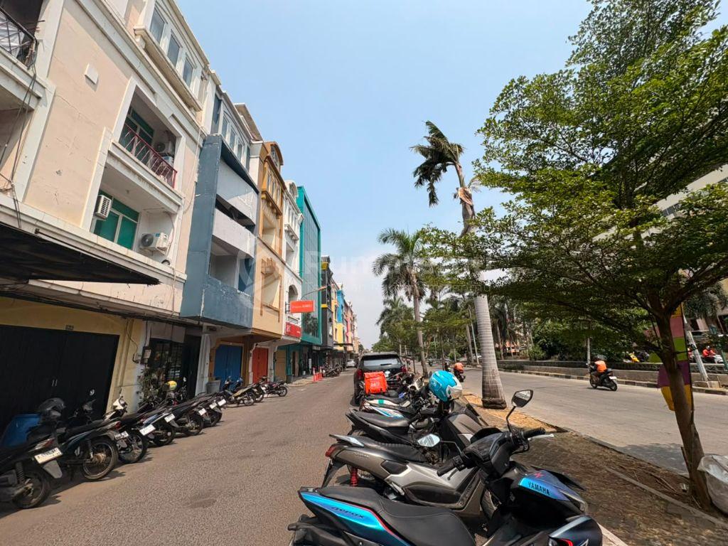 Disewakan Ruko Murah di Mutiara Taman Palem, Cengkareng
