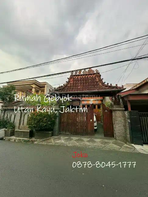For Sale:  Rumah Gebyok Tradional Jawa di Utan Kayu, Jakarta Timur