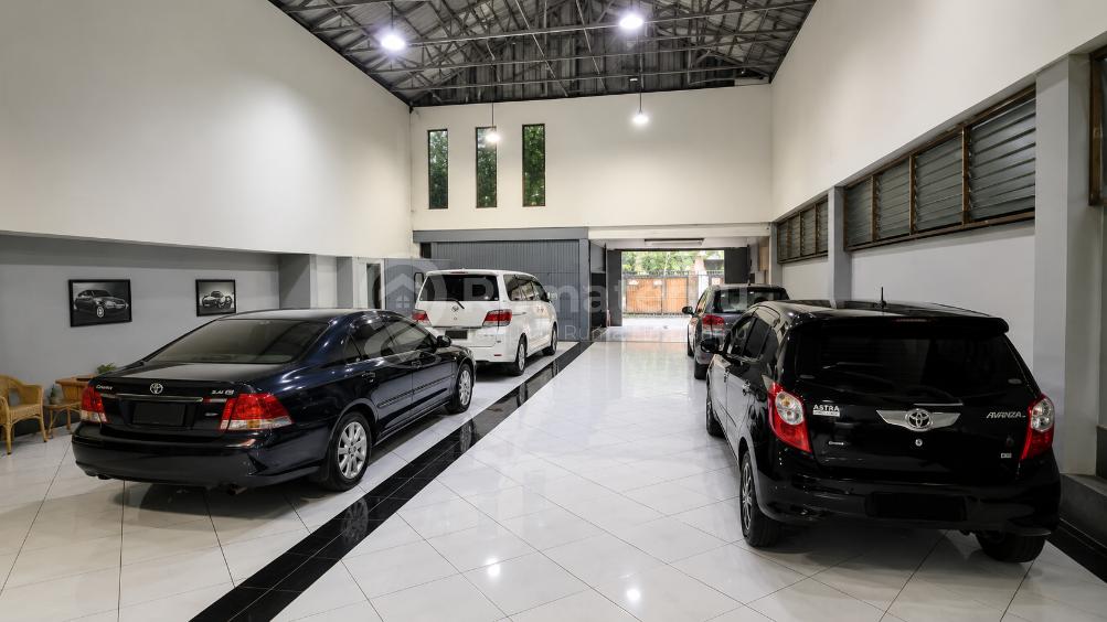 Dijual rumah mewah dan tempat usaha terdapat office space di Kav Hankam, Joglo