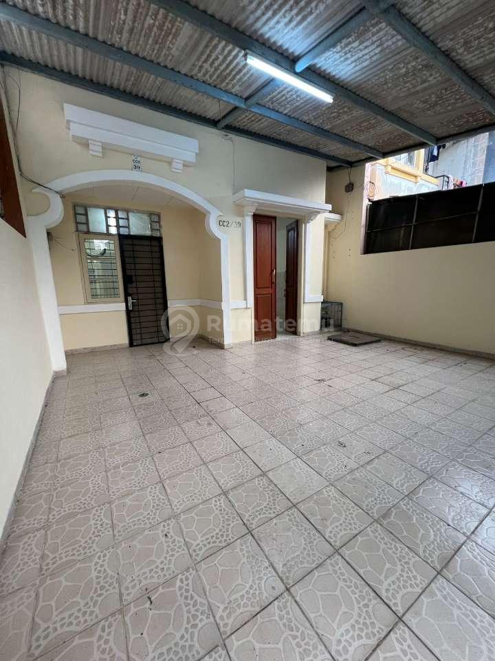 DISEWAKAN Rumah Taman Palem Lestari Blok CC, Jakarta Barat