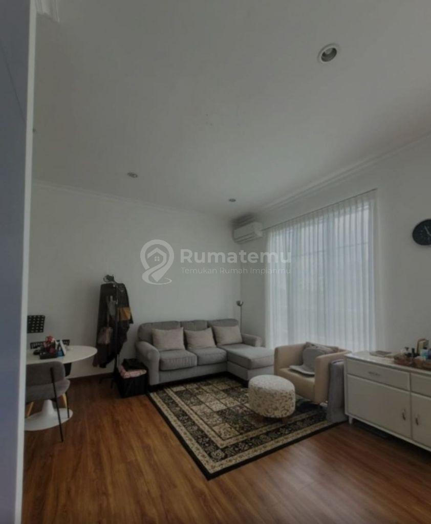 ​[VIEW PEGUNUNGAN] Rumah Mewah 3 Lantai SHM @ Rancamaya Golf Estate Bogor – 4,8M (Nego)