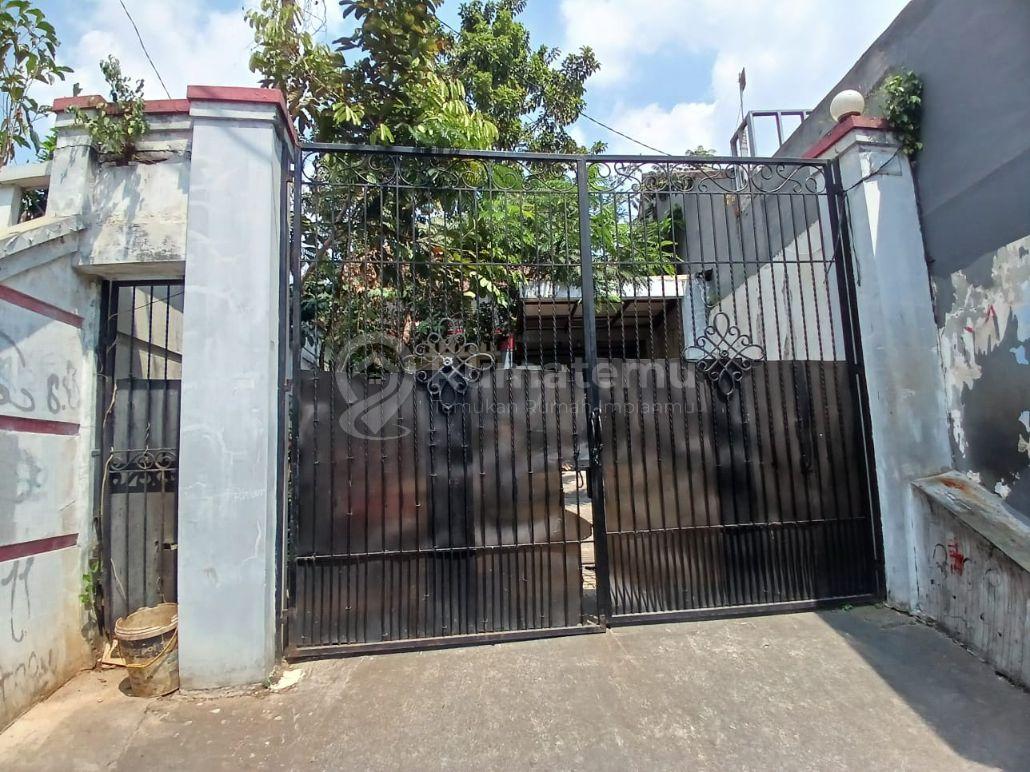 Dijual rumah murah bagus 2 lantai di Pondok Kelapa Jakarta Timur siap huni minimalis modern