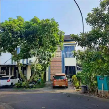 Rumah 2 Lantai D The Icon Bsd City Luas Tanah 200m2 Banhunan 195m2