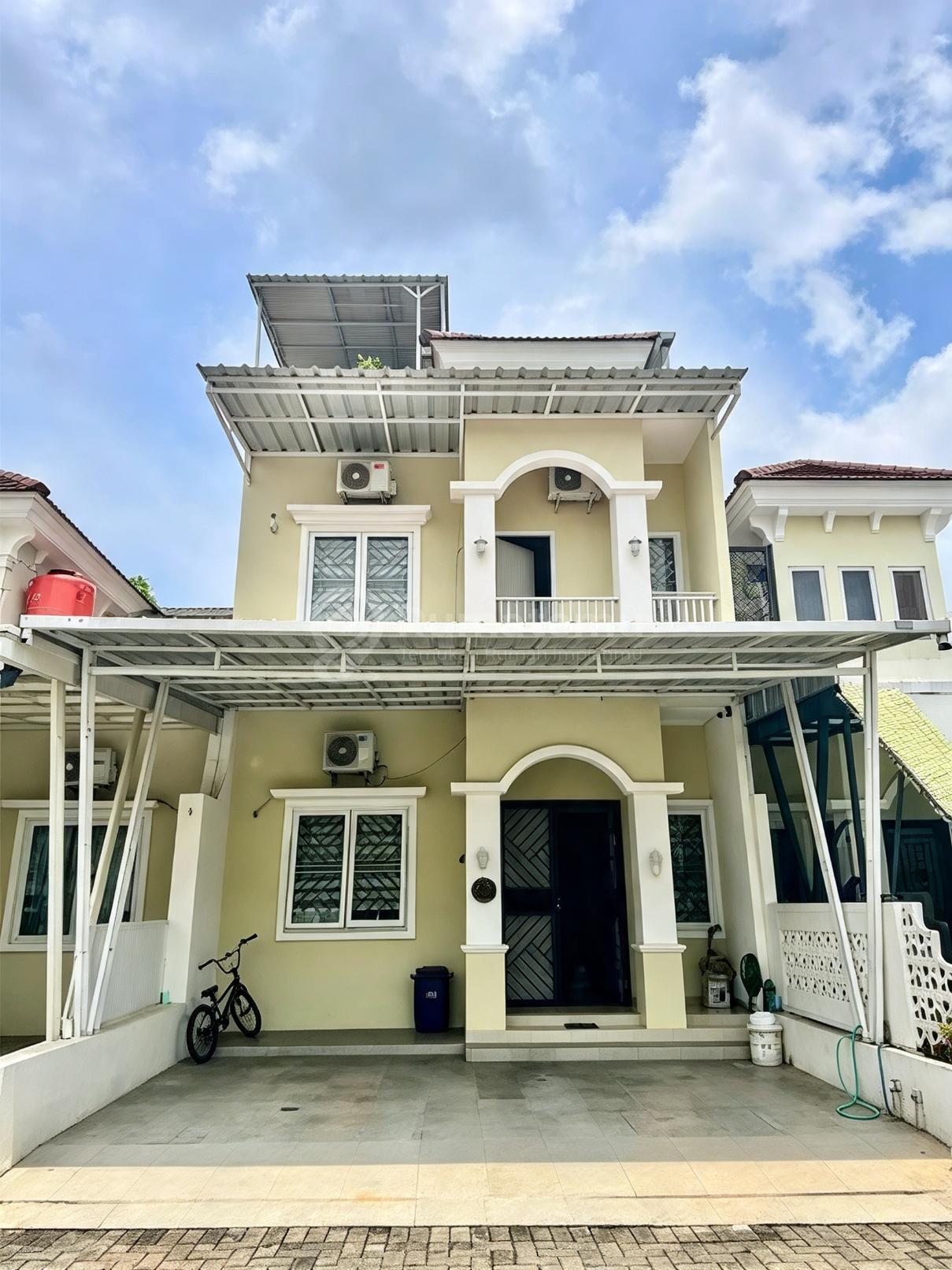Rumah Minimalis 2 Lantai 90M2 SHM Cluster Verona Hills Cirebon