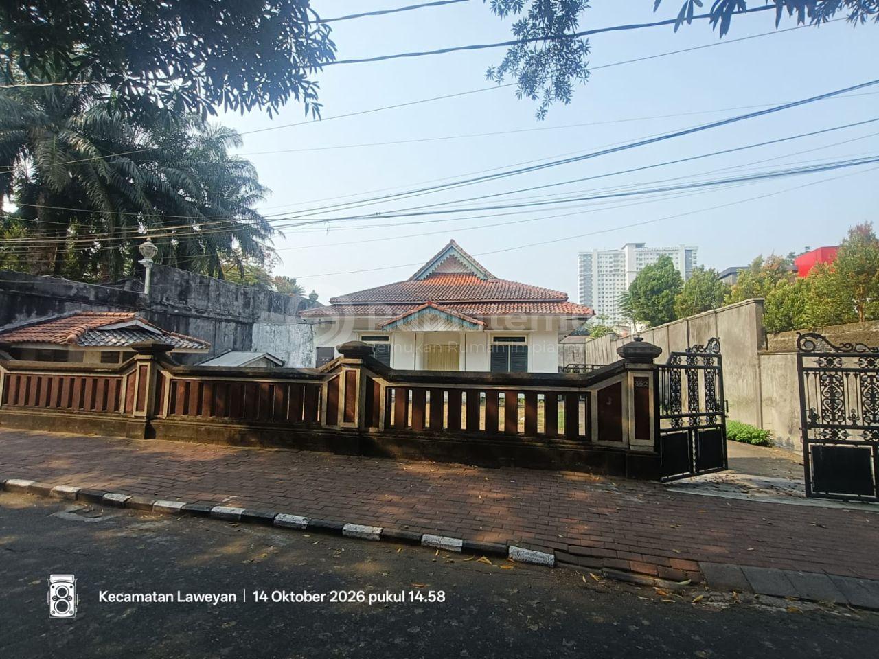 RUMAH VINTAGE POTENSIAL DIKAWASAN STRATEGIS KOTA SOLO