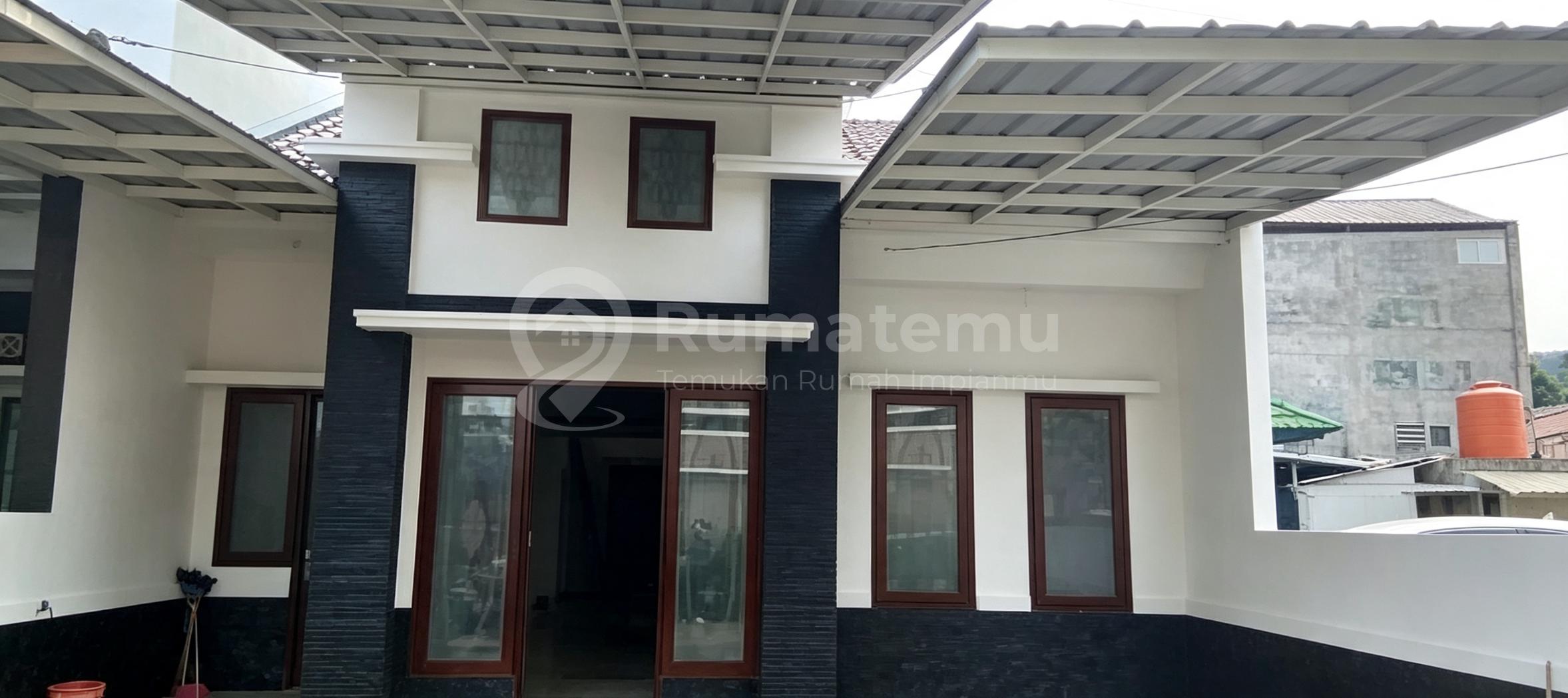 Dijual Rumah 1 lantai Nyaman dan Siap Huni di Perumahan Town House Bumi Sutera, Cibubur, Ciracas, Jakarta Timur.