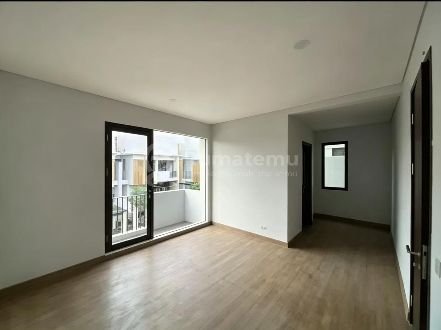 Disewakan Rumah Baru Di Bsd, Blizfield, Dekat Ipeka