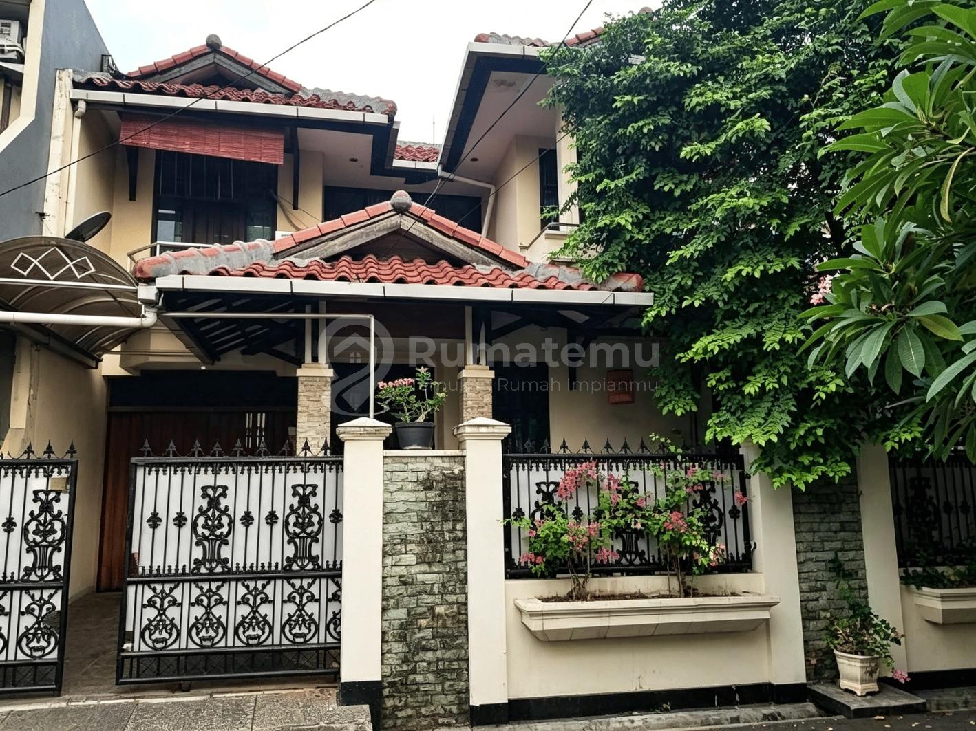 Dijual Rumah 2 Lantai Komplek Pondok Kopi Dekat Stasiun Kereta Pondok Kopi Bebas Banjir, Duren Sawit, Jakarta