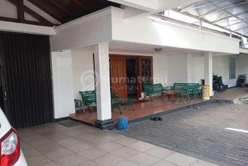 Rumah Bagus Siap Huni, Kaw. Elit, Nego Sampai Deal di Kemanggisan. 16250