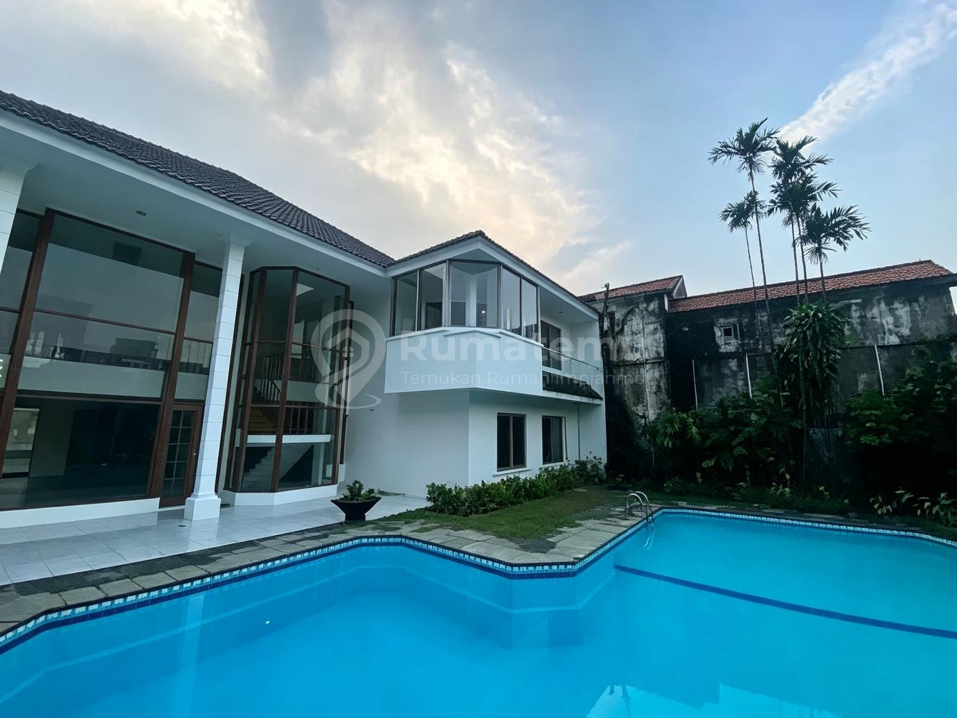 Rumah Dijual /Sewa di Cipete Utara Kebayoran Baru Jakarta Selatan