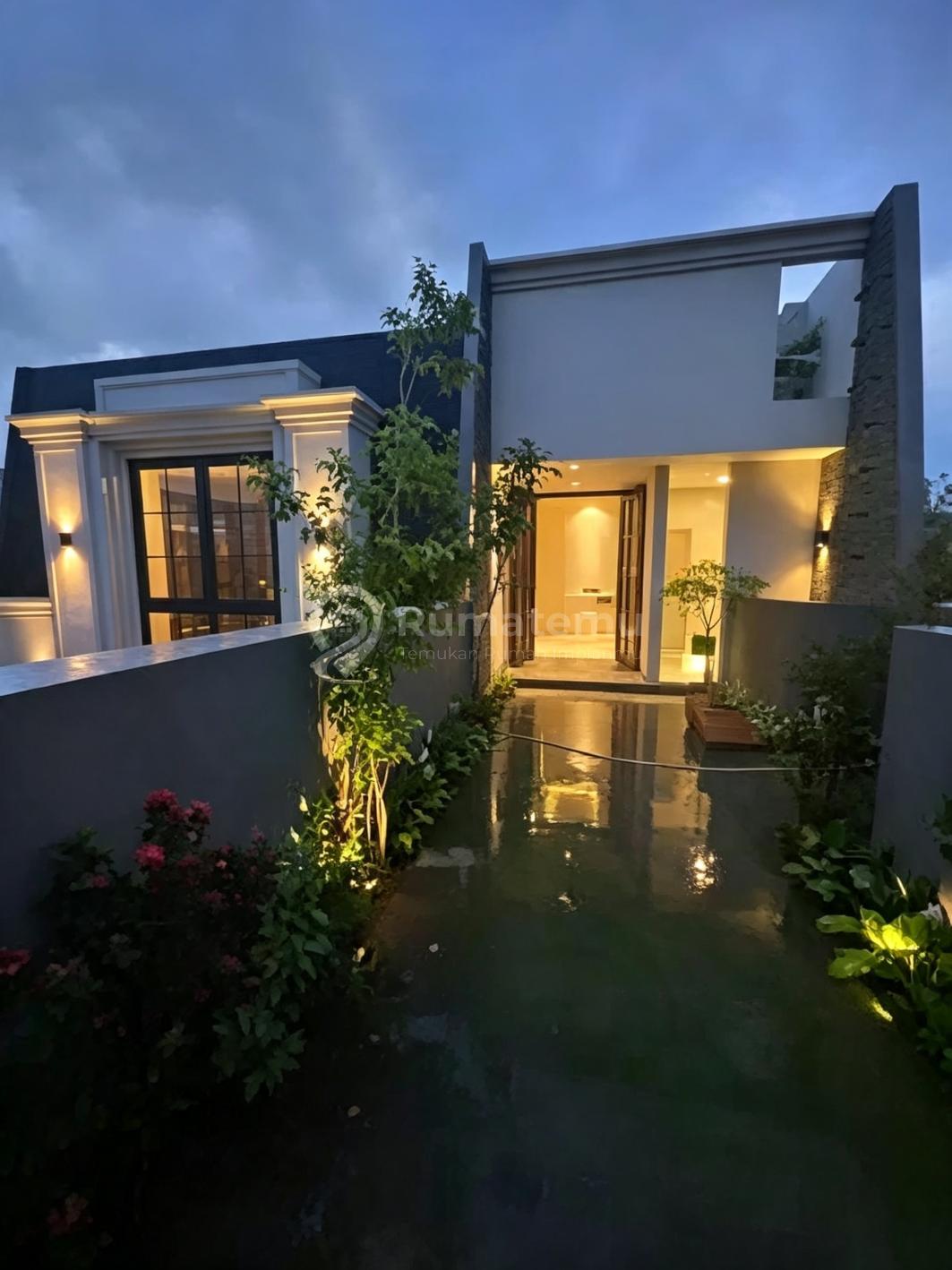 Dijual Rumah Brand New di Kebayoran Baru, Jakarta Selatan