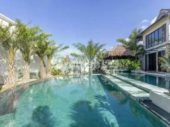 Ready For Sale 5 B R Beautyfull Villa In Seseh Bali