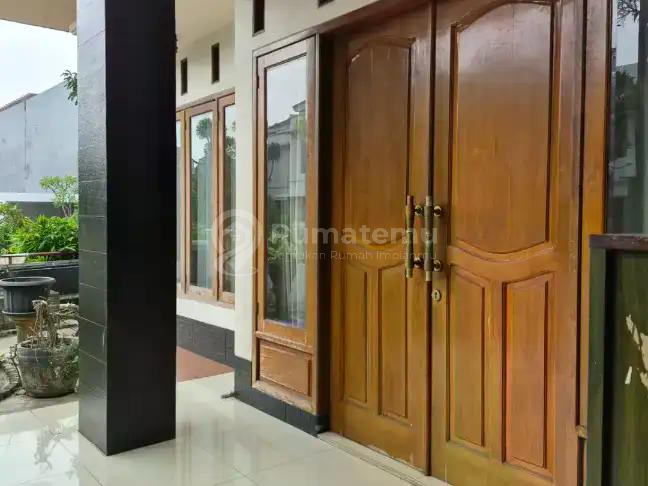 DIJUAL / DISEWA :  Rumah Asri, Luas dan Murah (Hitung Tanah) di Cluster Elit di Bintaro Jaya Sektor 9 Tangerang Selatan.