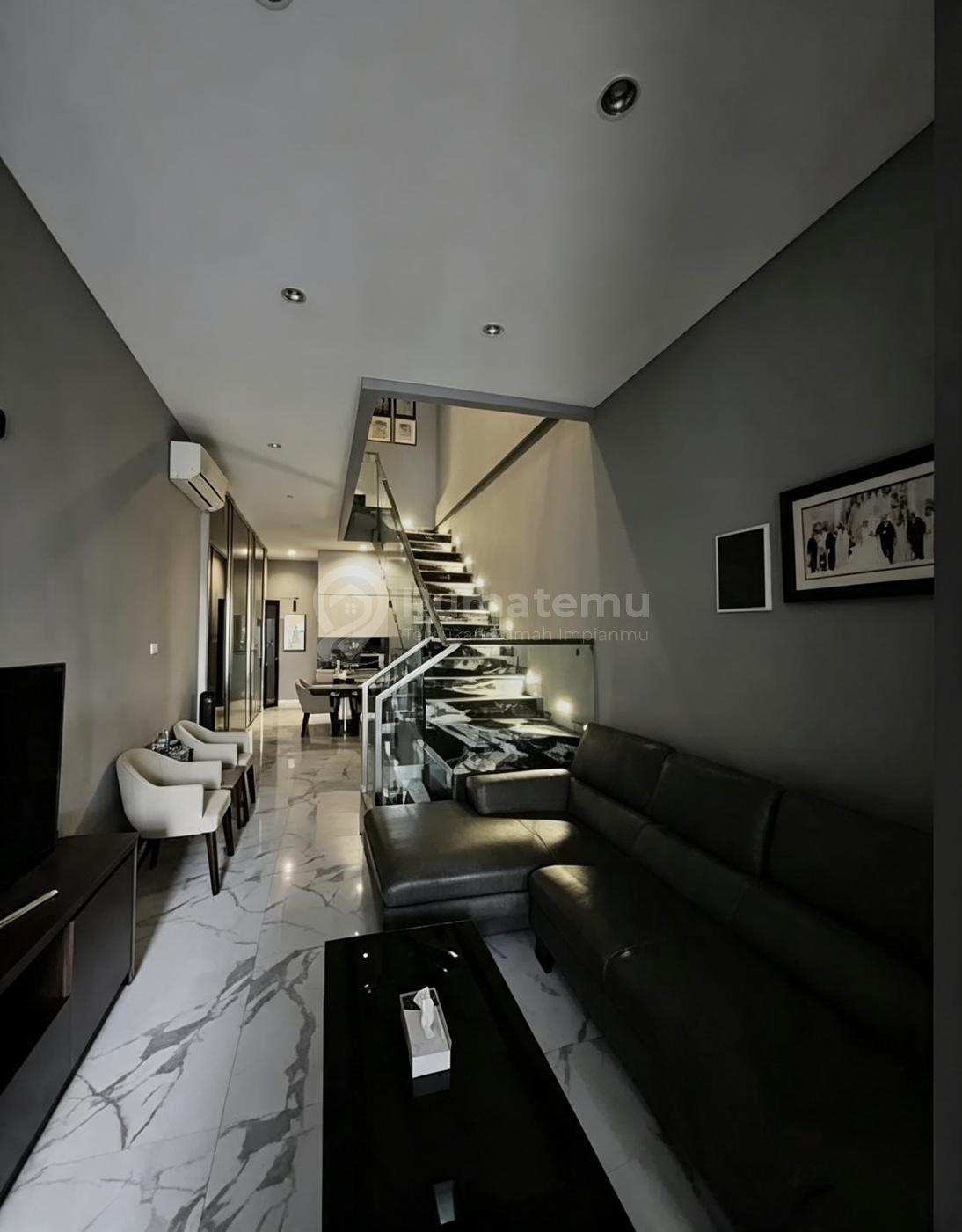 Rumah 3 Lantai di Jalan Camar Pik 1 Jakarta Utara Dengan Lokasi Strategis 