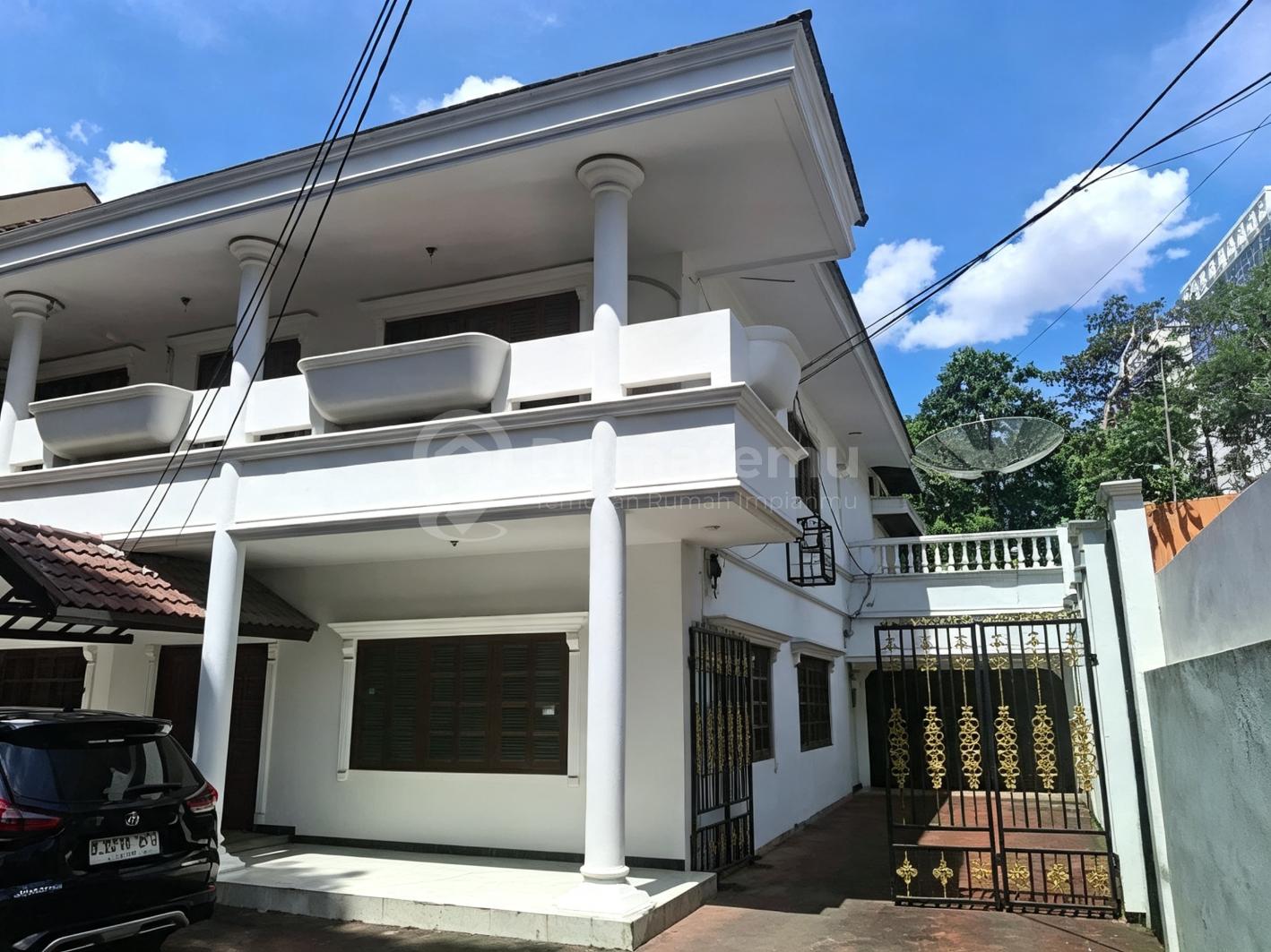 Dijual/Disewakan Rumah Mewah Cikini Jakpus !! Dimensi 20X50m Cocok untuk Kedutaan, Jual Hanya 95M !!