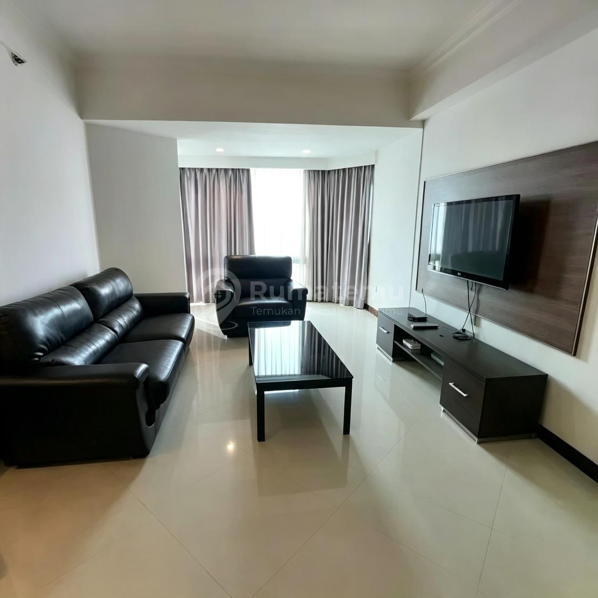 Disewakan Taman Anggrek Unit 3+1br Full Furnish And Renov City