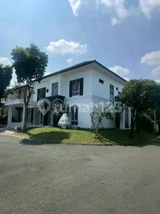 Rumah Baru Hoek Modern Design Dgn Kolam Renang