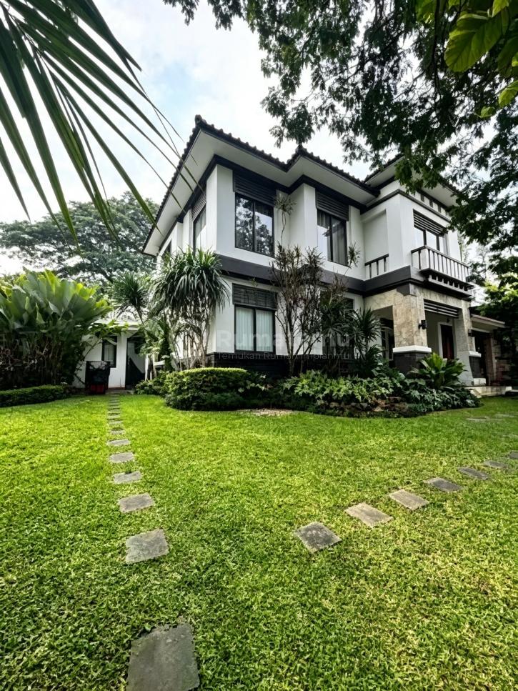 Rumah Hoek 2 Lantai Full Furnished Siap Huni di The Green BSD City