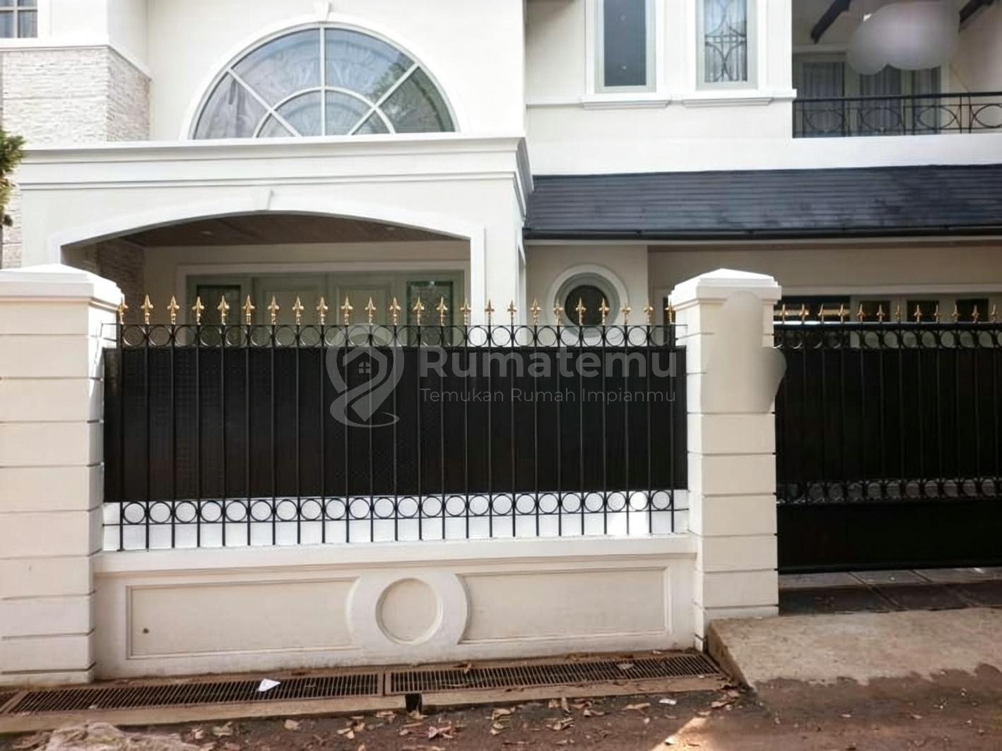 Disewakan Rumah Swimming Pool di Kemang, Mampang Prapatan, Bangka, Jakarta