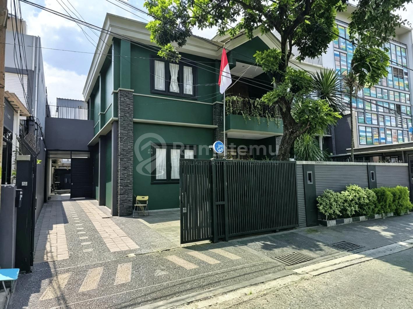 Dijual Rumah 2 Lantai di Cipete, Kebayoran Baru