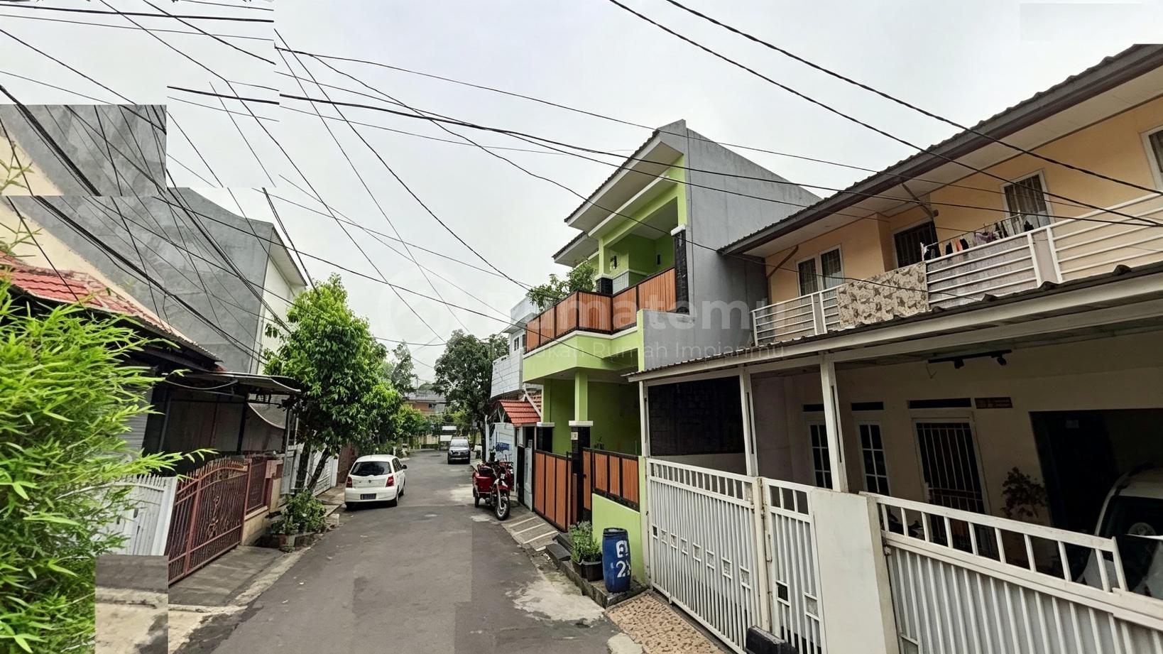 Dijual Cepat Rumah Cantik Full Furnished lokasi sangat strategis di Grand Galaxy, Bekasi
