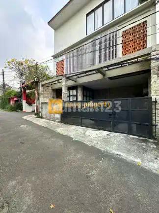 Rumah Bagus 3 Lantai Hook Furnished Di Cirendeu Tangerang Selatan