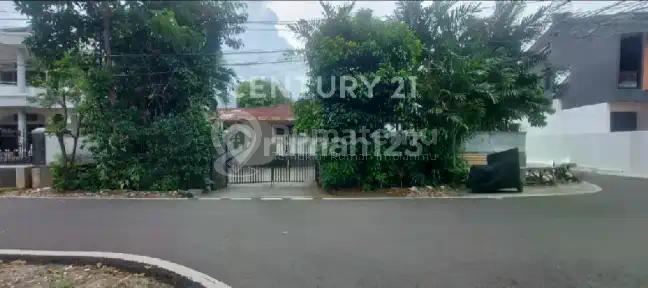 Rumah Lama Hook bisa KPR Lokasi Premium di Cempaka Putih
