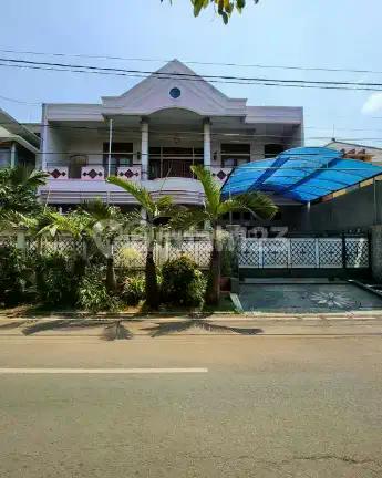 Rumah Second Dalam Komplek Elite Akses Jalan Lebar