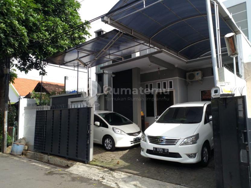 Di jual rumah di daerah badak gayam sari majapahit 