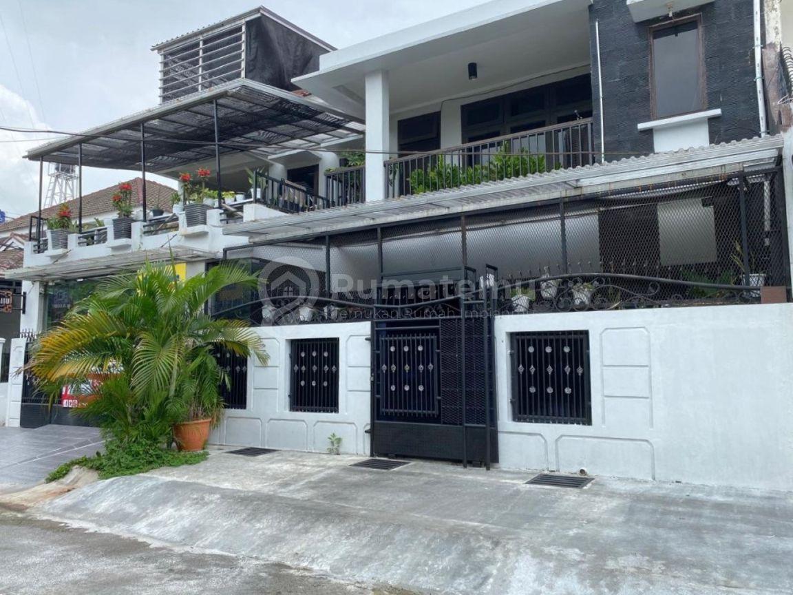 Rumah Hoek Jalan Kayu Putih Utara Pulo Gadung Jakarta Timur