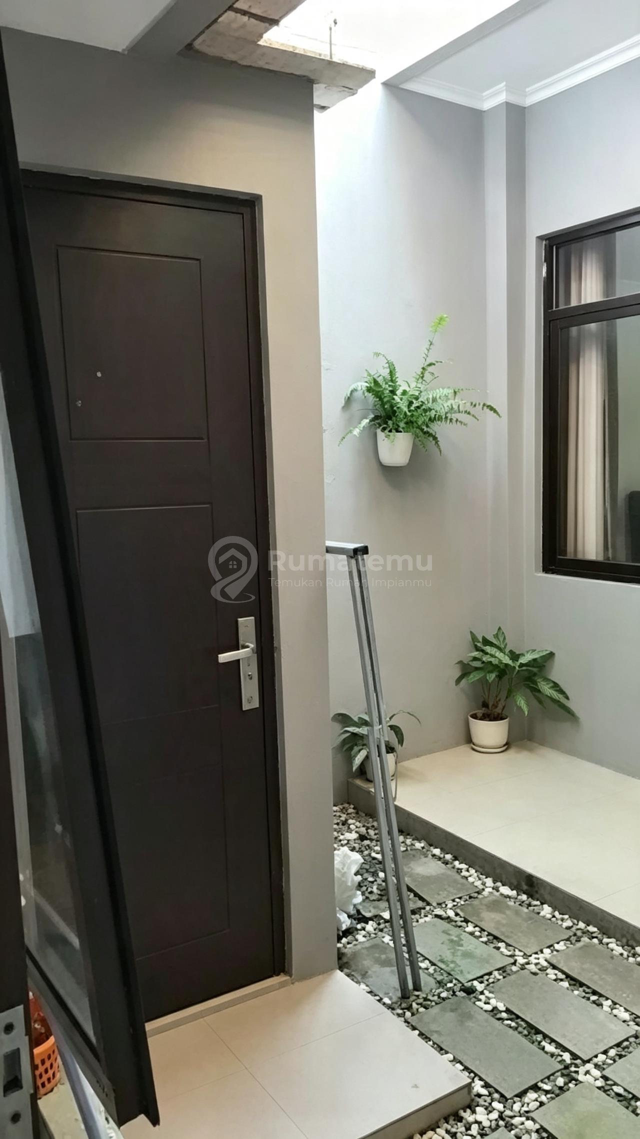 Rumah Renovasi Nusaloka Park, Lokasi Strategis