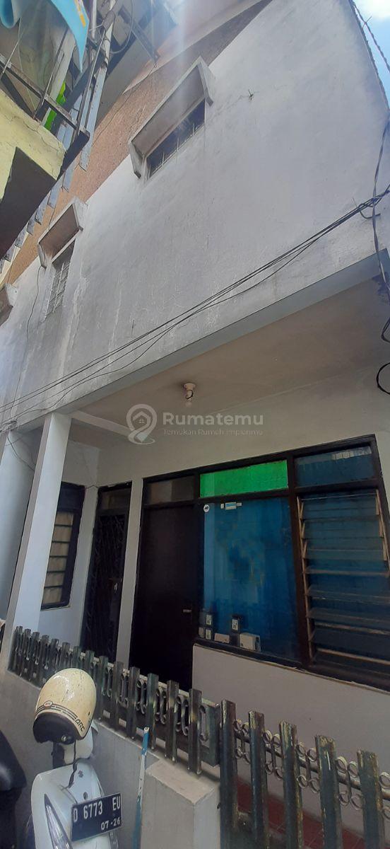 Kost 10 Kamar SHM Lokasi Premium Dekat Kampus UNISBA dan UNPAS di Jalan Taman Sari Bawah Bandung 