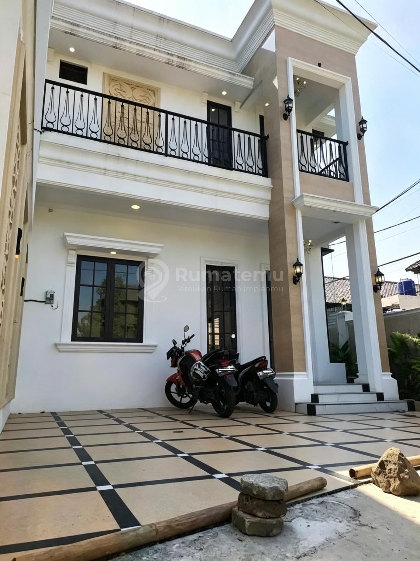 Dijual Rumah Mewah 2 Lantai M. Kahfi 1 Jakarta Selatan Lokasi Strategis Dekat Tol Brigif Andara & Tb Simatupang